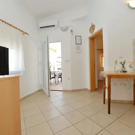 Appartamento Betika Vir
