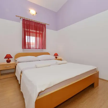 Appartamento Betika Vir