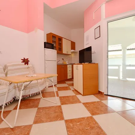Appartamento Betika Vir